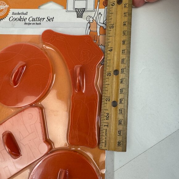 Vtg 1996 Sealed Wilton Basketball Plastic Cookie Cutter Set Decor Prop Orange - Picture 12 of 17